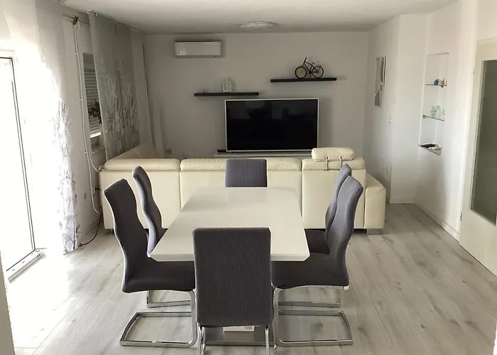 Apartman Brankica 150M2 Sea View *