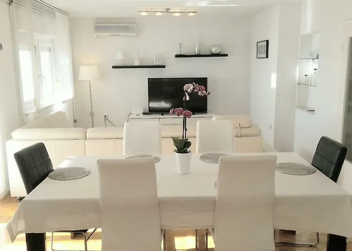 Brankica 150m2 Sea View *